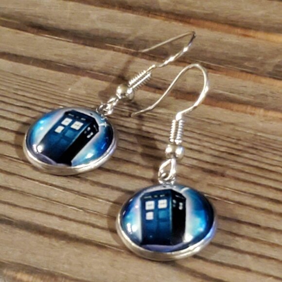 Handcrafted TARDIS in Space Doctor Who Earrings - Picture 6 of 6